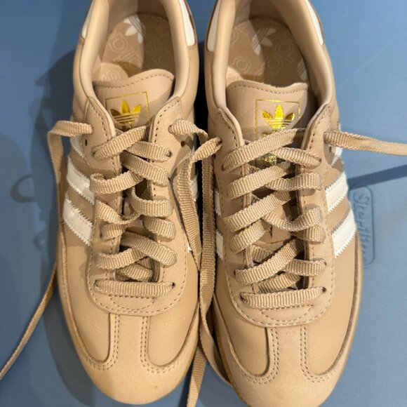 ADIDAS WOMEN"S SAMBAS Size 7 - Picture 2 of 4